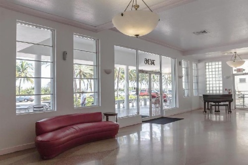 Ocean Surf Hotel image 4